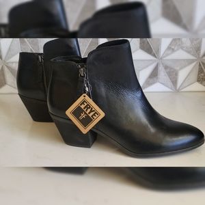 FRYE Judith Zip Booties